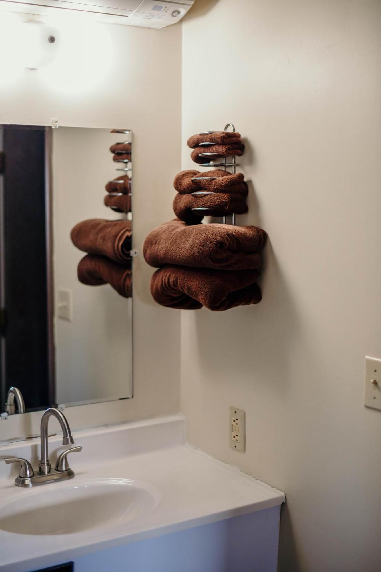 Briarwood Motor Inn Lincoln Екстериор снимка