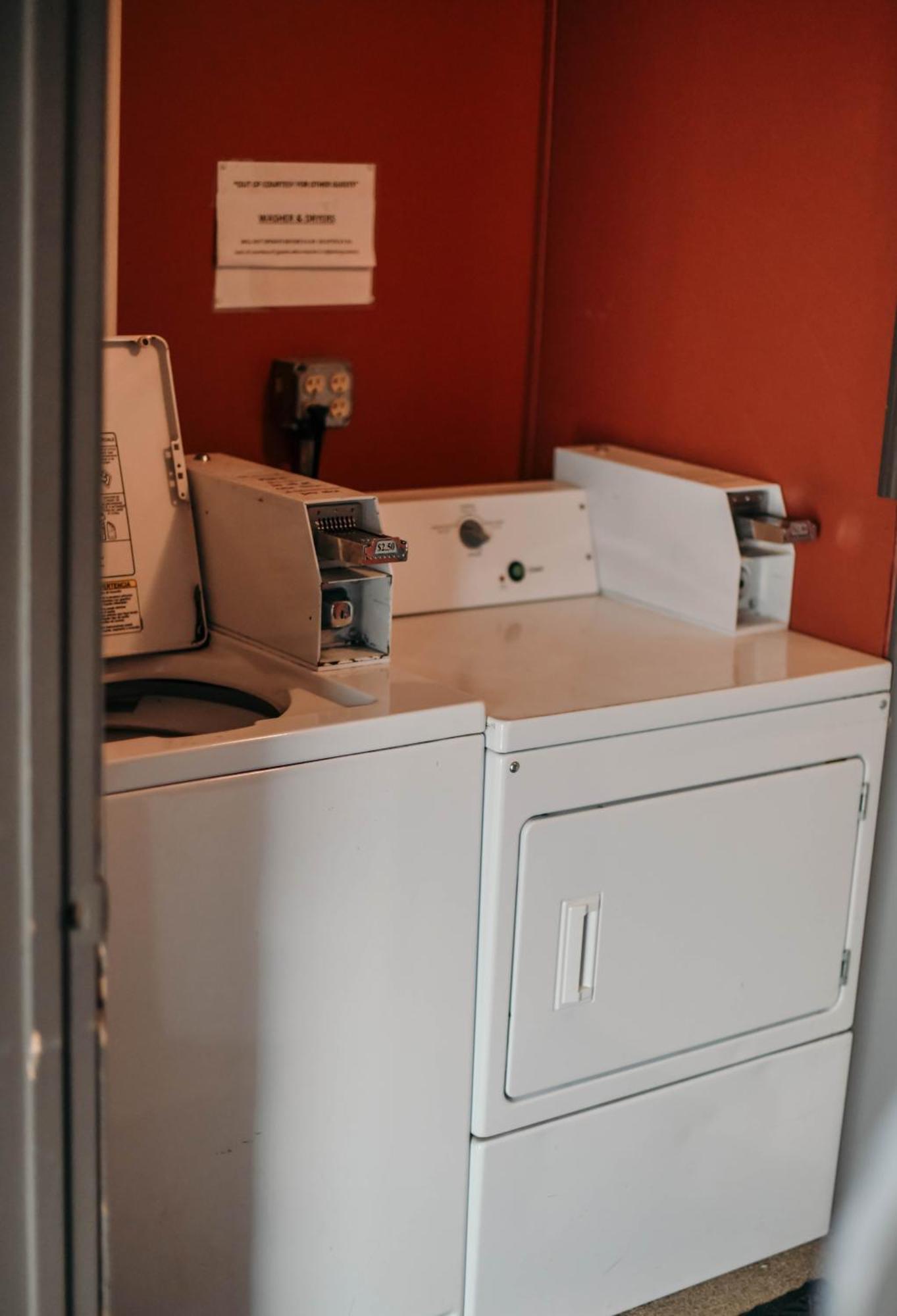 Briarwood Motor Inn Lincoln Екстериор снимка